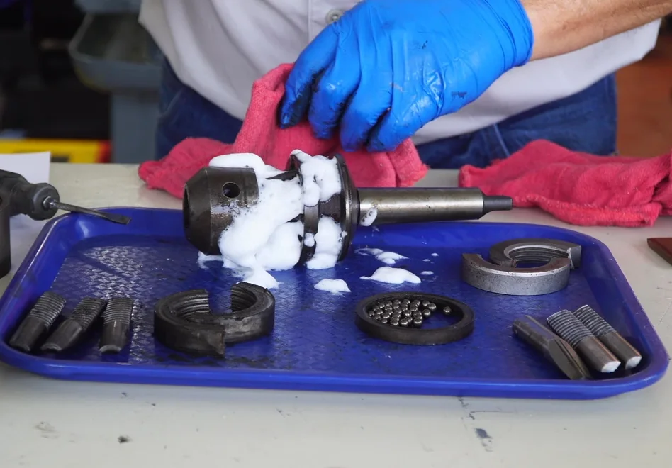 Cleaning a Jacobs Chuck